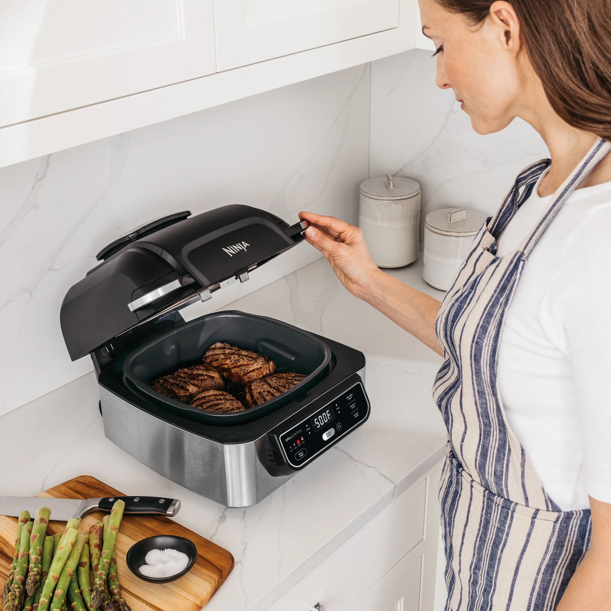Ninja Foodi 4-in-1 Indoor Grill with 4-Qt Air Fryer, Roast, Bake, & Cyclonic Grilling Technology, Black/Stainless