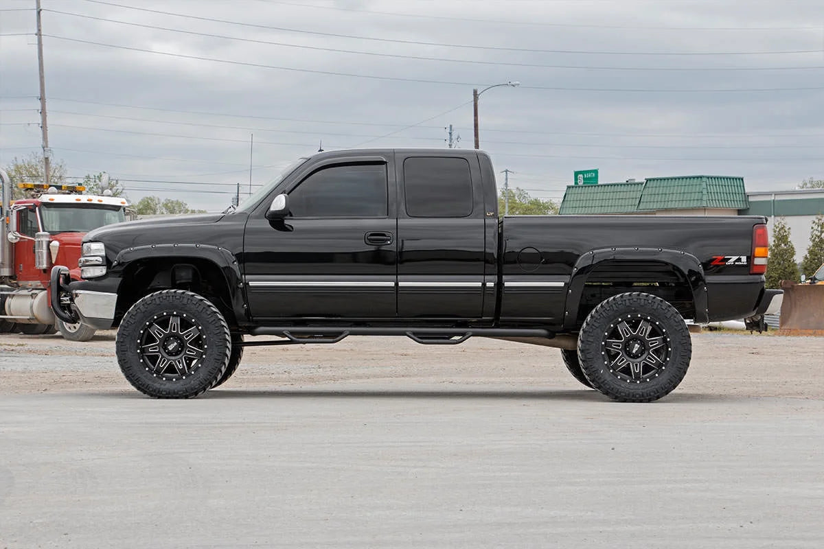 Rough Country 6" Lift Kit w/M1 Shocks for 99-06 Chevy/GMC 1500 4WD - 27240 Fits select: 1999-2002 CHEVROLET SILVERADO, 1999-2000 GMC NEW SIERRA
