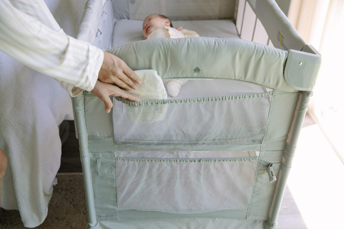 Arm-s Reach Ideal 3-in-1 Co-Sleeper Bassinet. Grey