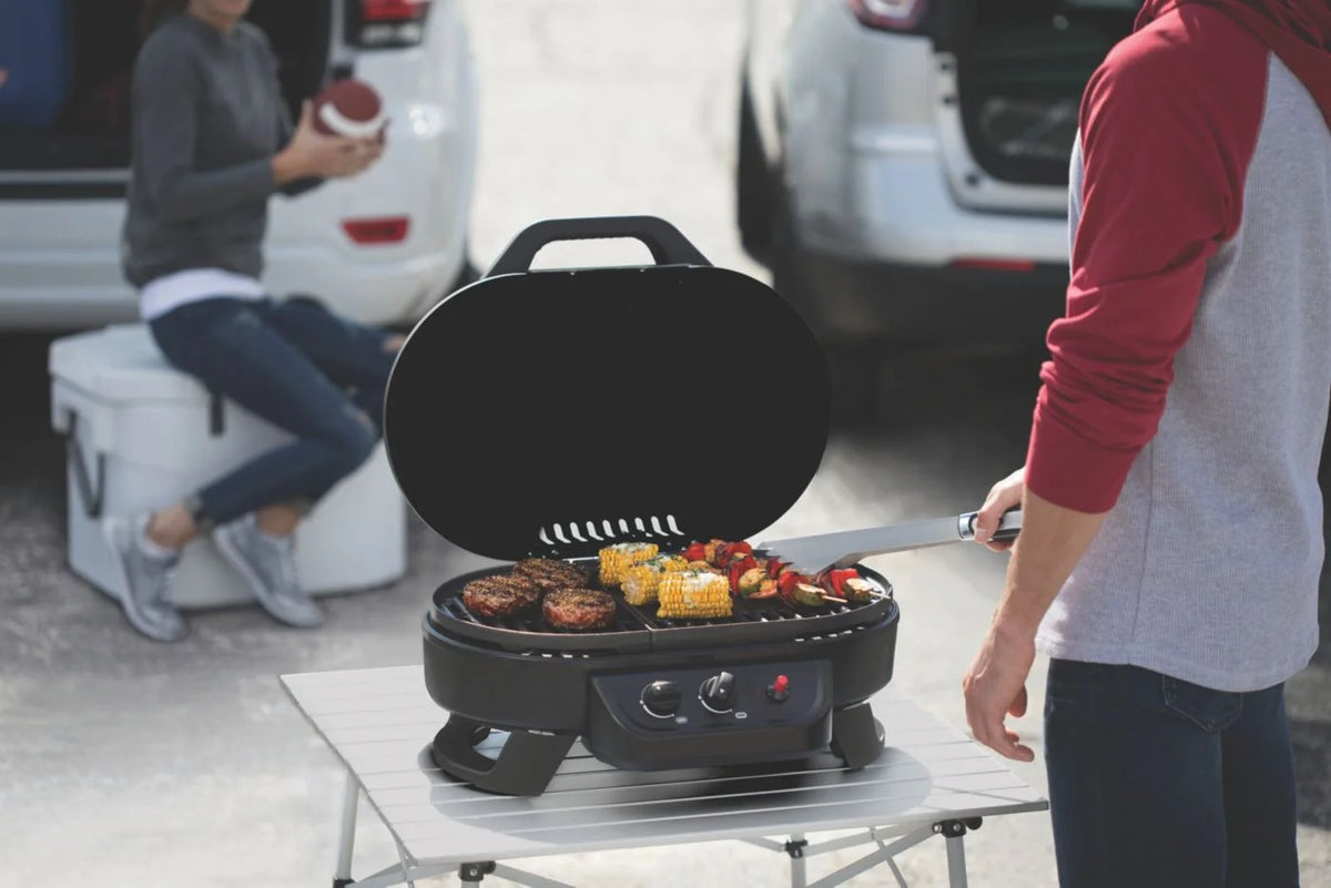 Roadtrip 225 Tabletop Propane Gas Grill, Black