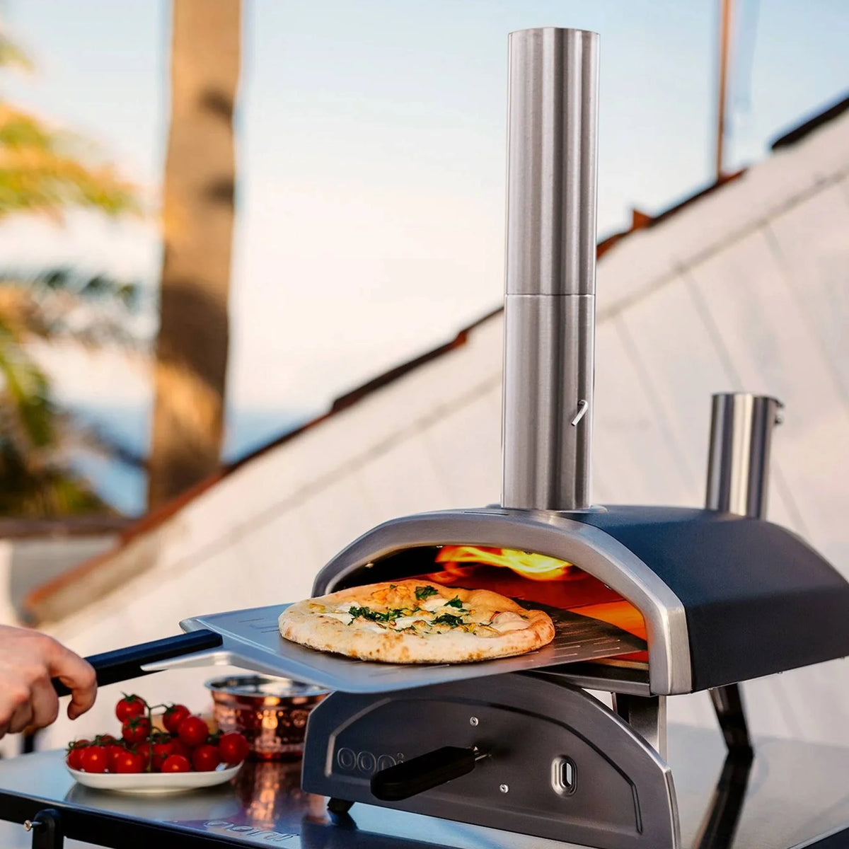 Ooni Karu 12 Multi-Fuel Portable Pizza Oven (#UU-P0A100)