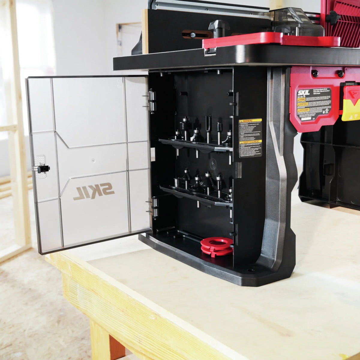 SKIL SRT1039 Benchtop Portable Router Table with Dual Sided Integrated Bit Storage