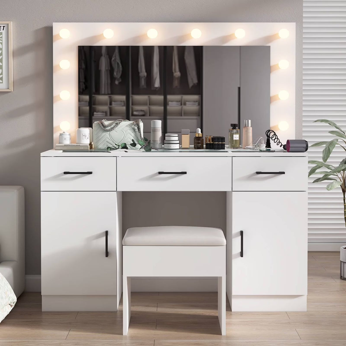 Ktaxon Large Makeup Vanity, Vanity Table Set w/ Visible Glass Top w/ Charging Station, White