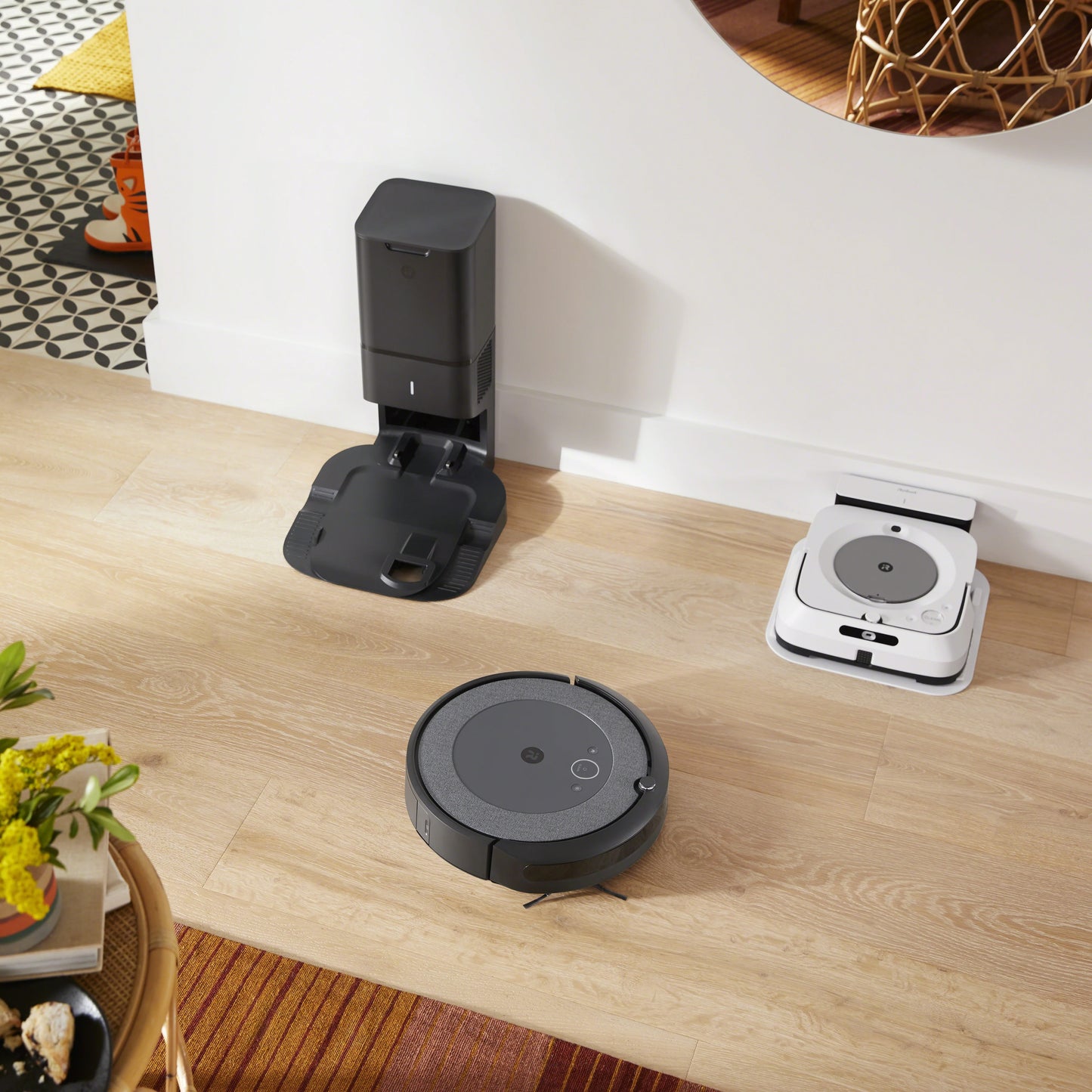 iRobot Roomba i4+ Robot Vacuum Self Emptying Smart Navigation Powerful Pick Up
