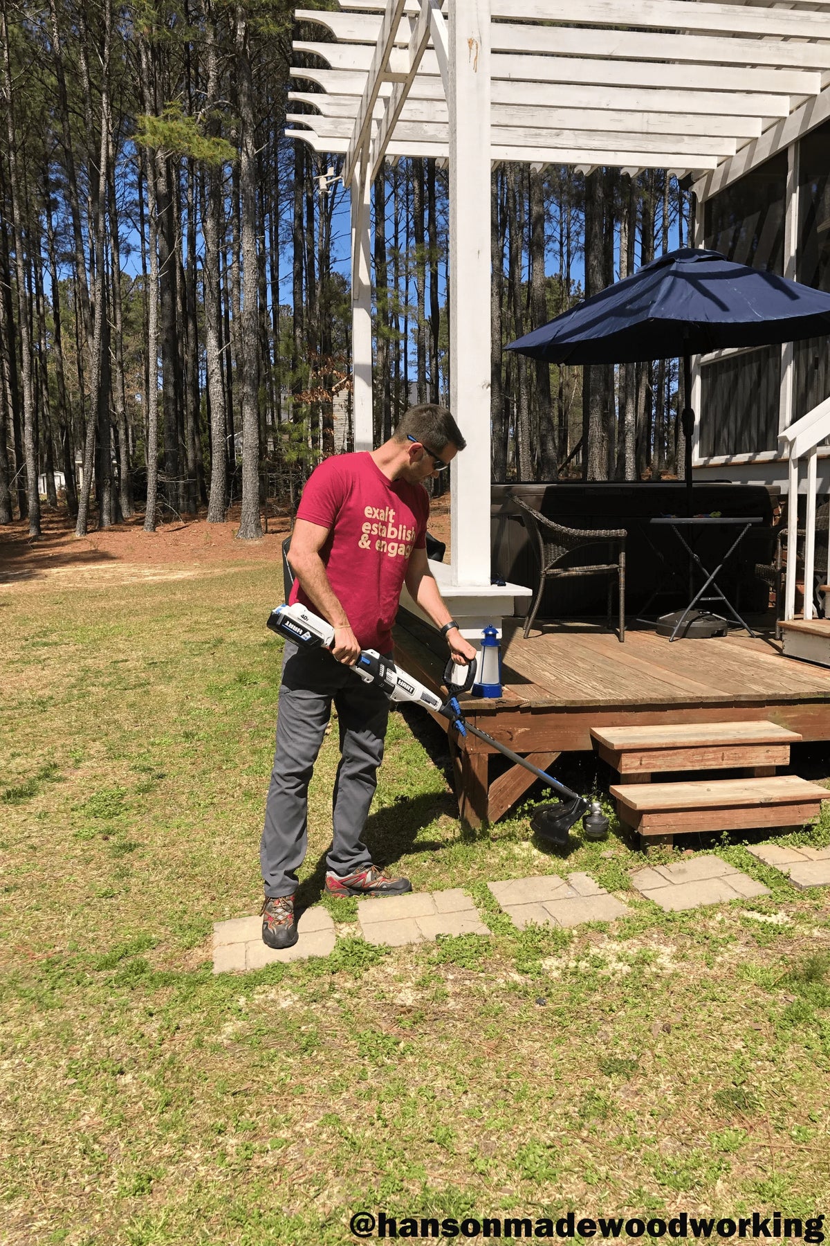 HART 40-Volt Cordless Attachment Capable 15-inch String Trimmer Kit, (1) 4.0Ah Lithium-Ion Battery