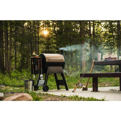 Pro Series 22 Pellet Grill in Bronze