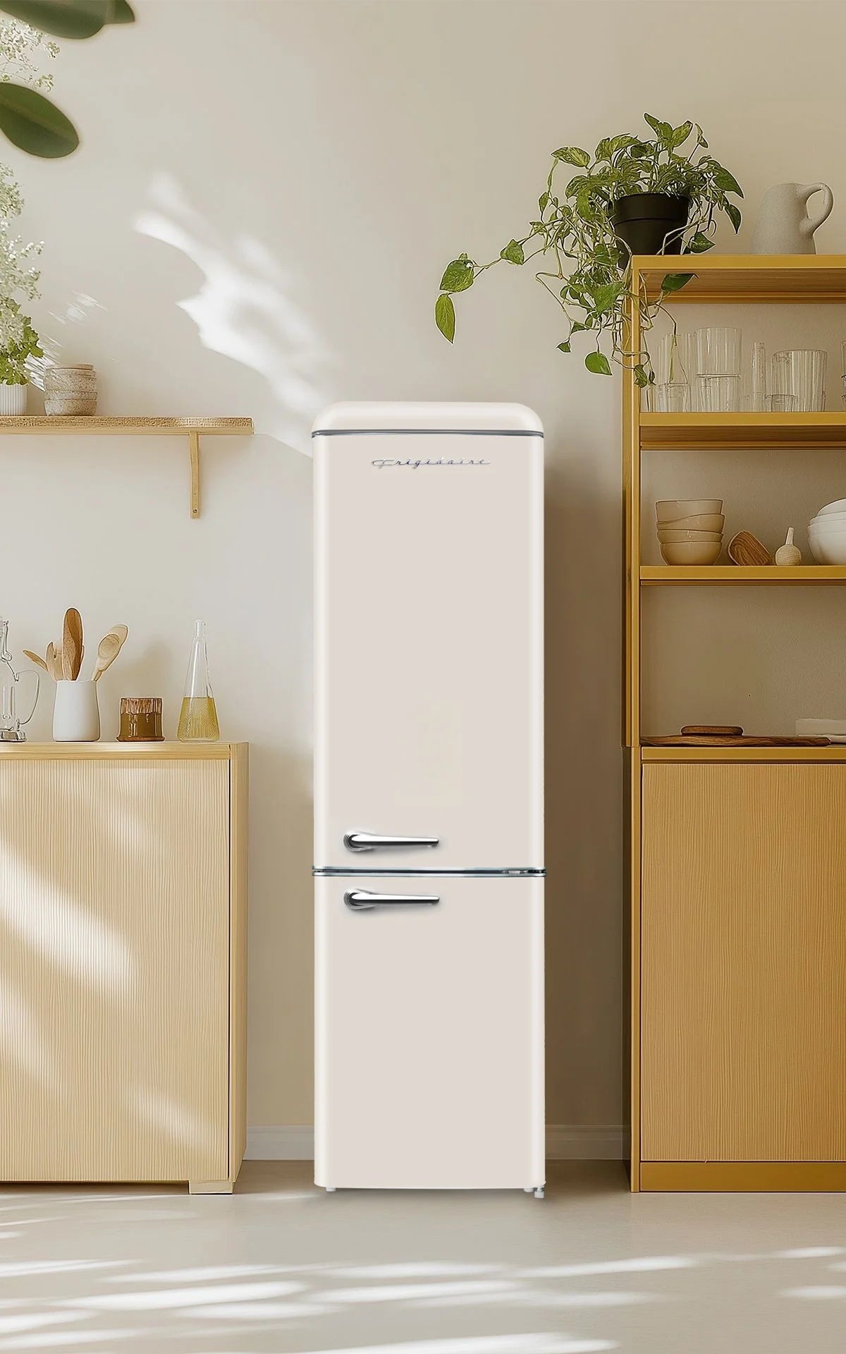 Frigidaire 9.0 Cu. Ft. Bottom Mount Retro Refrigerator, Black